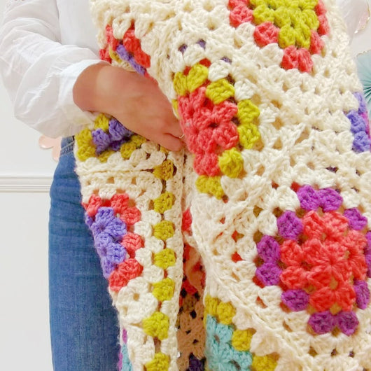 Learn how to Crochet a Granny Square Blanket