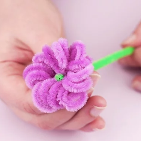 Mother's Day Special - Kids Make their Gift to their Mum