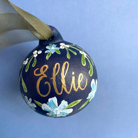 Personalise a Set of Ceramic Baubles