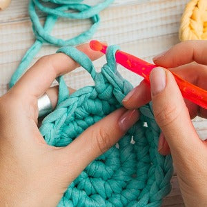 Beginners Crochet - Learn to Crochet a Square