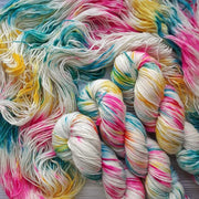 Learn to Dye Yarn at Home ONLINE workshops with Tea and Crafting