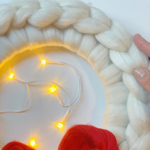 Beginners Giant Arm Knitting - Arm Knit a Christmas Wreath (Vegan Friendly Yarn)